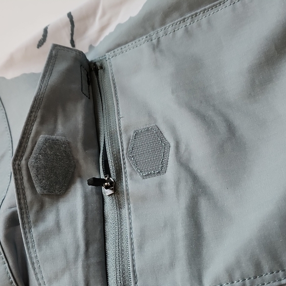 COPY - RVCA ISLAND VENTURE BOARDSHORTS Swim Trunks - Picture 9 of 11